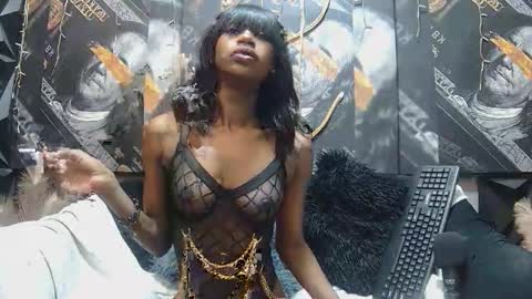 lilmissbaddiexxx online show from June 5, 2026, 9:53 pm