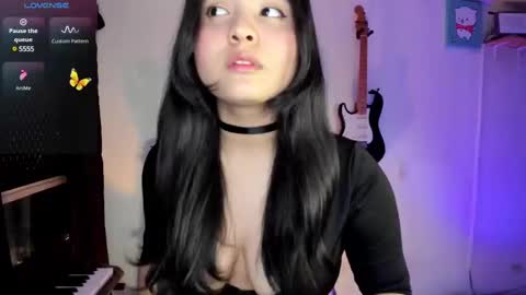 Carolina  online show from February 25, 2025, 12:25 am