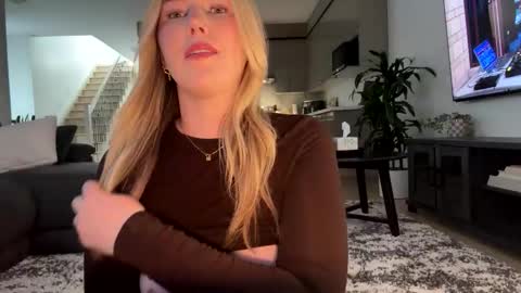 Ava online show from April 24, 2026, 2:19 pm