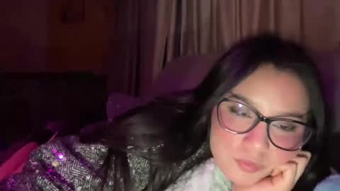 lilprincessxoxo_ online show from February 28, 2025, 5:48 am