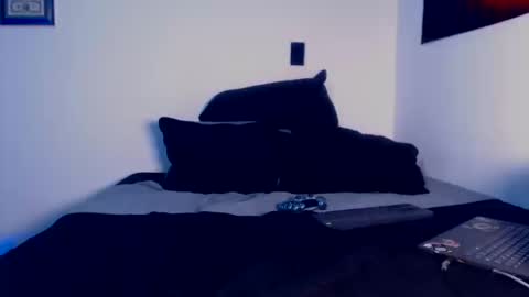  ONLYFANS   online show from October 18, 2025, 6:37 am