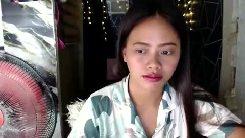 Snapshot of lilsweet_marie chatting on February 5, 2026, 11:31 pm Lilsweet marie online show from February 5, 2026, 11:31 pm