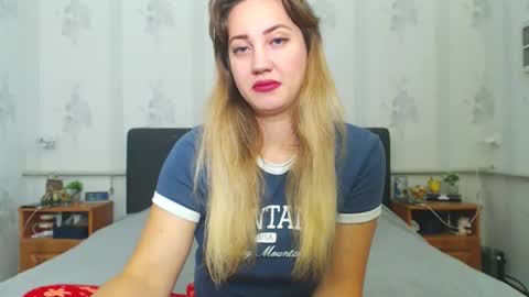 lilu_cute25 online show from November 15, 2025, 10:37 pm