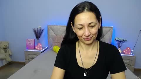 lilugrants online show from January 12, 2025, 2:56 am