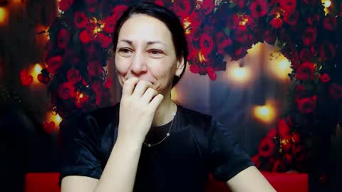 lilugrants online show from February 11, 2025, 3:40 am