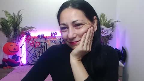 lilugrants online show from October 18, 2025, 6:19 pm