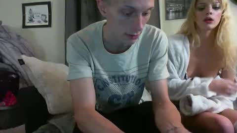 Snapshot of lilvioletxxx chatting on October 16, 2025, 2:45 am Little Violet online show from October 16, 2025, 2:45 am