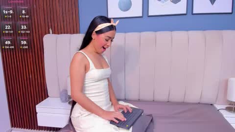  lily  online show from November 14, 2025, 3:27 am