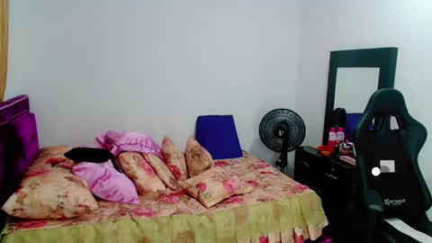 LILYB online show from February 26, 2025, 5:31 am