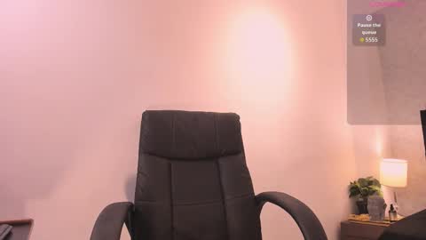 lily_cash1 online show from September 17, 2025, 7:04 pm