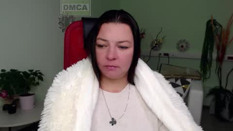 Lily online show from September 26, 2025, 4:49 am