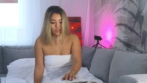 Lily online show from December 12, 2024, 7:30 am