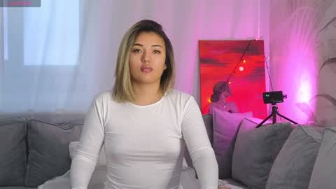 Lily online show from January 14, 2025, 6:56 am