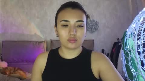 Lily online show from November 7, 2025, 10:04 am