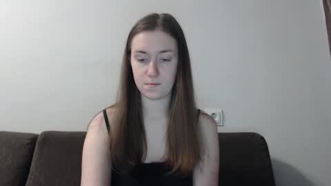 lily_love_x online show from February 13, 2025, 3:29 am