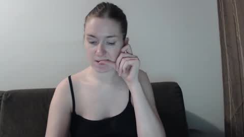 lily_love_x online show from March 4, 2025, 2:17 am