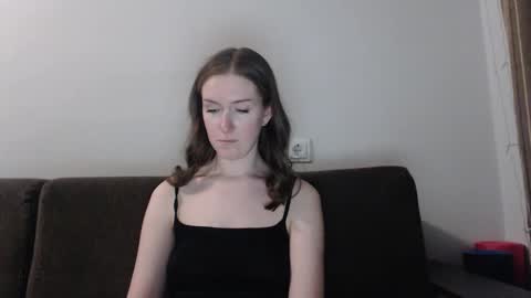lily_love_x online show from February 12, 2026, 9:54 pm