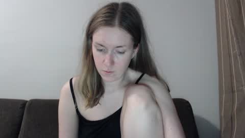 Snapshot of lily_love_x chatting on July 15, 2026, 1:22 am lily_love_x online show from July 15, 2026, 1:22 am