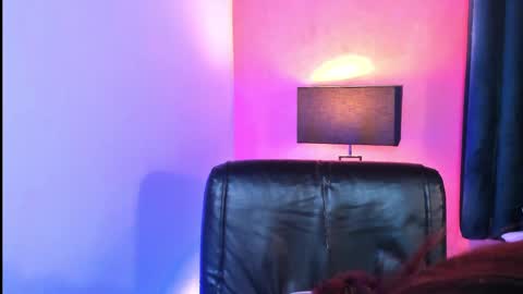 Lily Miiller online show from January 10, 2025, 9:10 pm