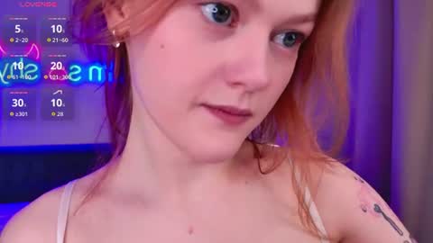 Snapshot of lily_mio chatting on June 19, 2026, 9:51 pm Im Lily online show from June 19, 2026, 9:51 pm