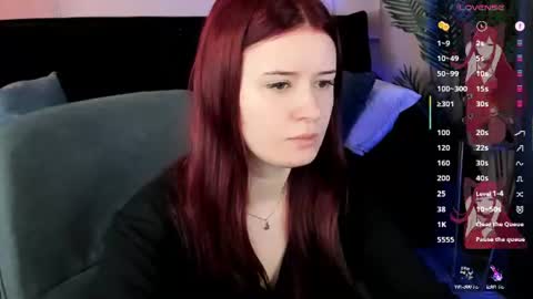 Snapshot of lily_moonlight chatting on June 25, 2026, 2:32 pm Lily online show from June 25, 2026, 2:32 pm