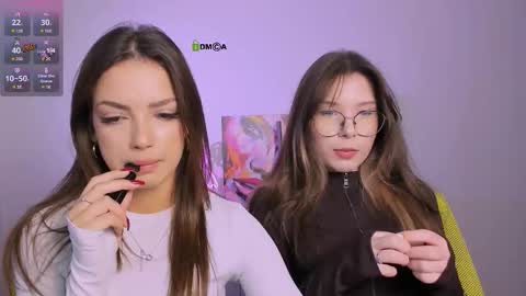 Lily online show from September 16, 2025, 7:26 pm