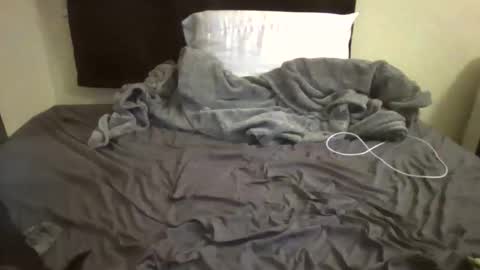 lily_slut420071 online show from December 22, 2025, 3:03 am