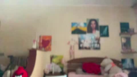 Snapshot of lily_smily chatting on May 1, 2026, 4:44 pm Lily online show from May 1, 2026, 4:44 pm
