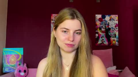 Snapshot of lily_smily chatting on May 6, 2026, 2:44 pm Lily online show from May 6, 2026, 2:44 pm