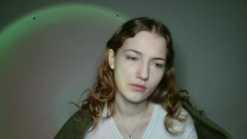 small lily online show from January 19, 2026, 7:12 am