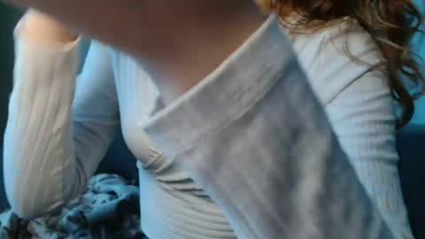 small lily online show from April 17, 2026, 3:15 pm