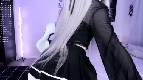 Lily online show from March 10, 2025, 2:50 am