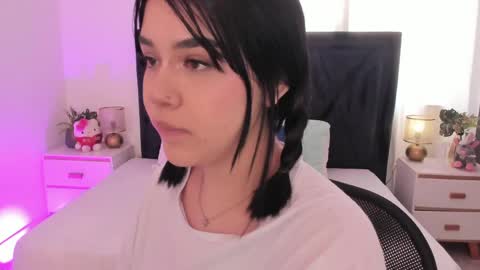 LilyWoodz online show from May 15, 2026, 7:32 pm