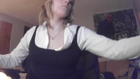 lilybvixen online show from October 7, 2025, 12:30 am