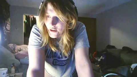 lilybvixen online show from April 26, 2026, 12:52 am