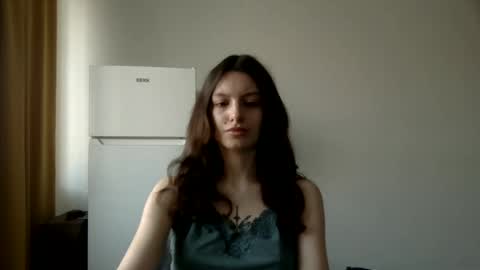 lilycandy_ online show from February 25, 2025, 7:52 am