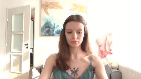 lilycandy_ online show from April 21, 2026, 2:34 pm