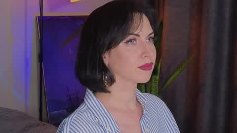 Lily online show from June 9, 2026, 5:35 pm