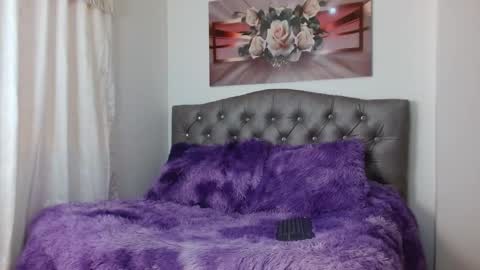 lilyfox23 online show from March 8, 2025, 12:41 pm