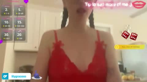 Snapshot of lilygracexoxo chatting on May 7, 2026, 1:55 am Lily Grace online show from May 7, 2026, 1:55 am