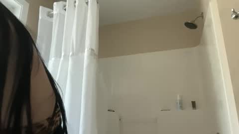 Snapshot of lilygracexoxo chatting on May 20, 2026, 12:06 am Lily Grace online show from May 20, 2026, 12:06 am