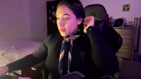 Lily online show from June 2, 2026, 11:07 pm