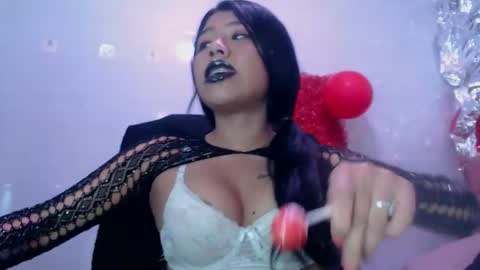 lilyjamesx online show from March 7, 2026, 2:58 pm