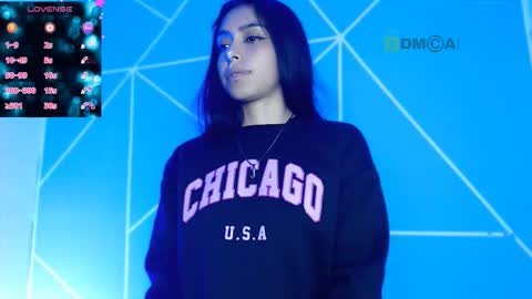 Liliana louise online show from October 16, 2025, 10:11 pm