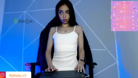 Liliana louise online show from April 19, 2026, 6:10 pm