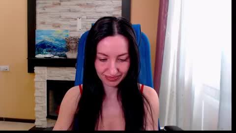 Lily online show from March 5, 2025, 9:27 am