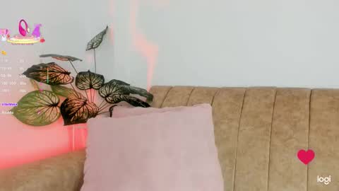 Lily  online show from October 13, 2025, 9:31 am