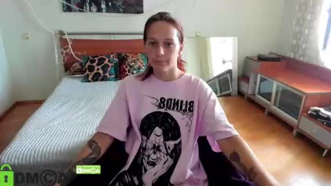 Hi Im Lily online show from July 14, 2026, 7:24 am
