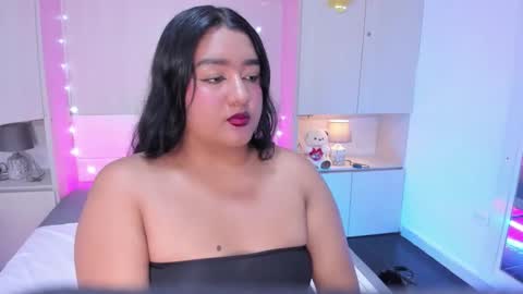 lilywhitee1 online show from December 17, 2025, 4:18 am