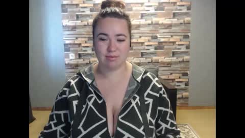 busty princess online show from October 26, 2025, 6:08 am